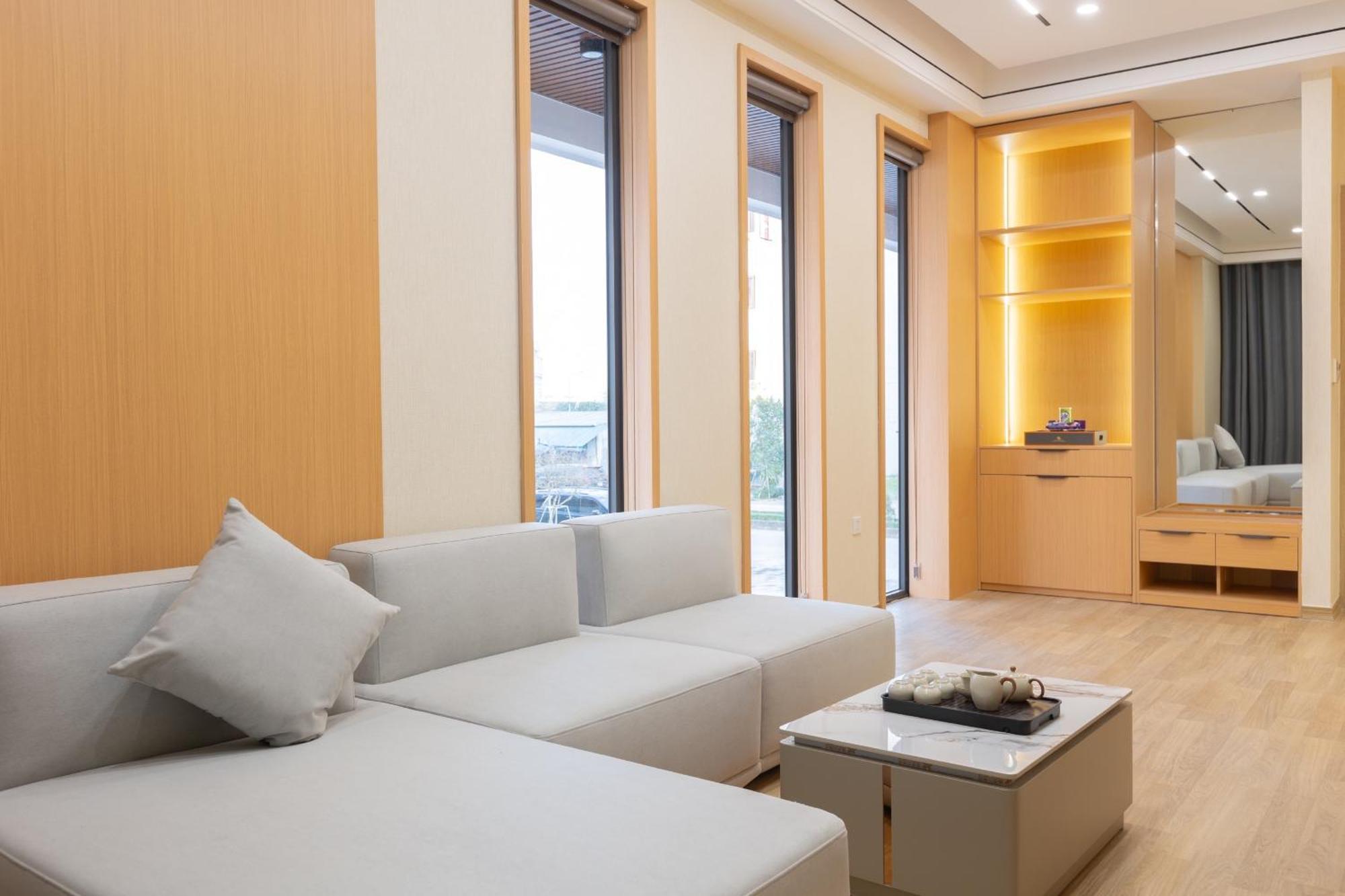 Sunshine Apartment Hotel Mong Cai Buitenkant foto